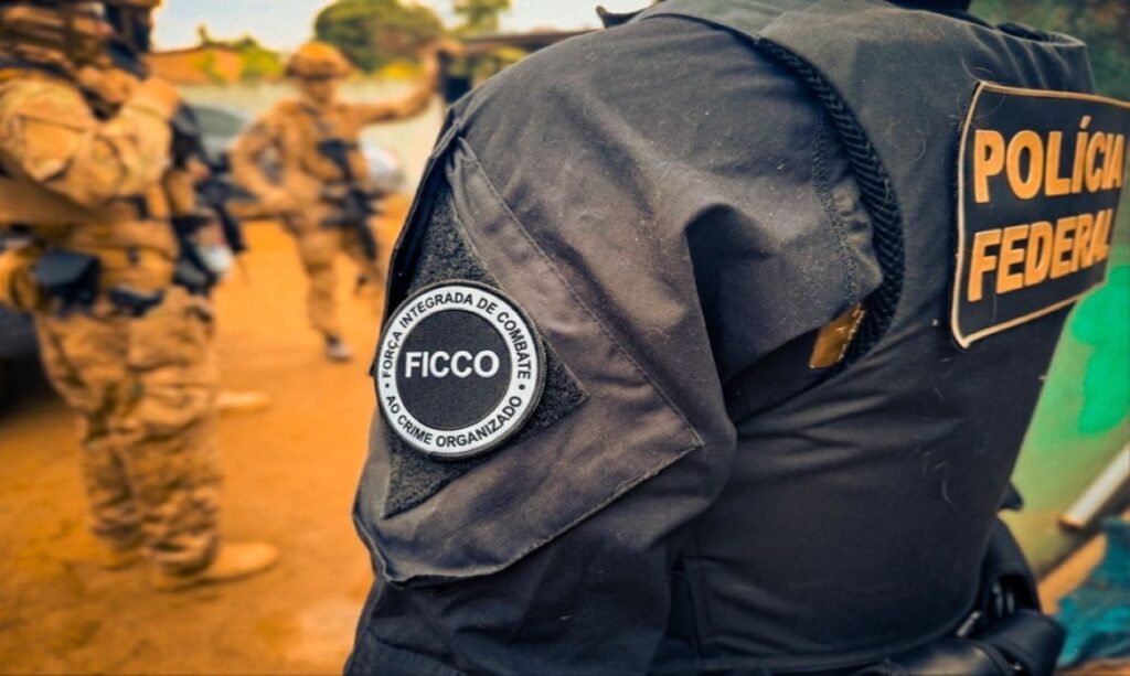 Operação da FICCO contra Primeiro Comando da Capital cumpre 36 mandados em Roraima e Santa Catarina