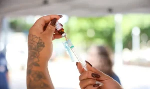 Alta de bronquiolite em bebês coloca estados em alerta; Roraima tem aumento de influenza A