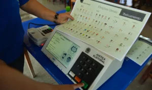 Termina nesta quarta-feira (6) prazo para emissão e regularização do título de eleitor